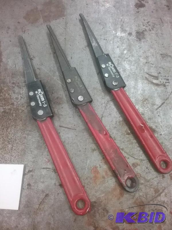 lot 751 image: (3) Rohm 1-3 drill drift tools...