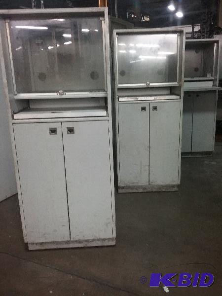 lot 76 image: (3) Rolling computer workstations. (3) are 24...