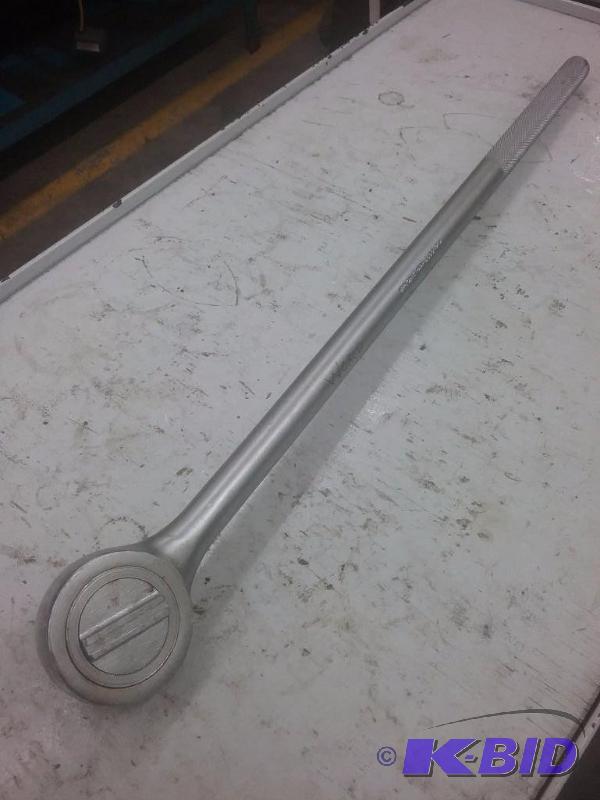 lot 777 image: Wright 6400-2 34" drive ratchet, 24&quo...