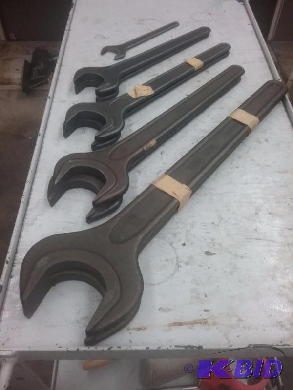 lot 778 image: (9) metric open end wrenches, assorted sizes ...