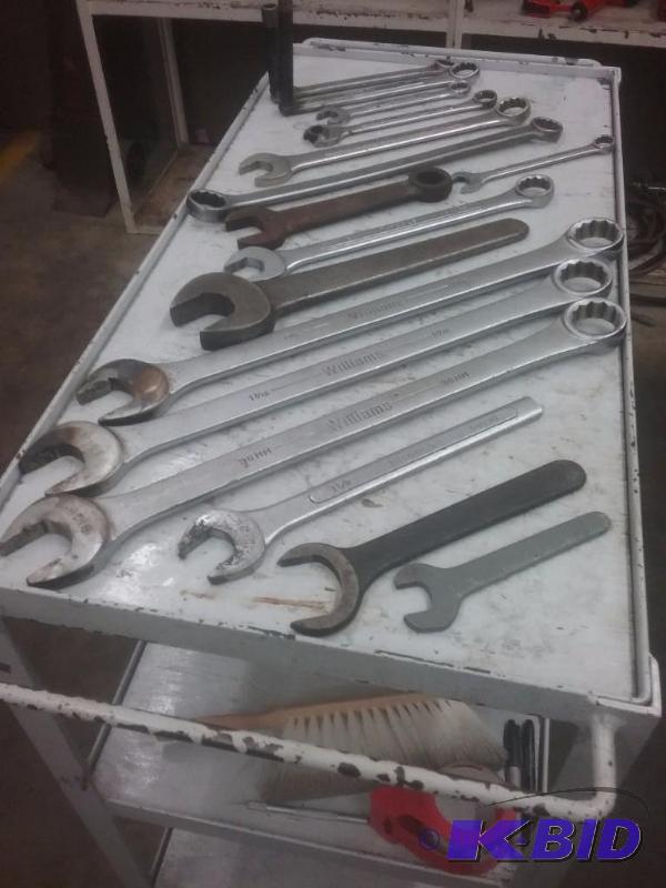 lot 779 image: (15) fractional size wrenches, assorted sizes...
