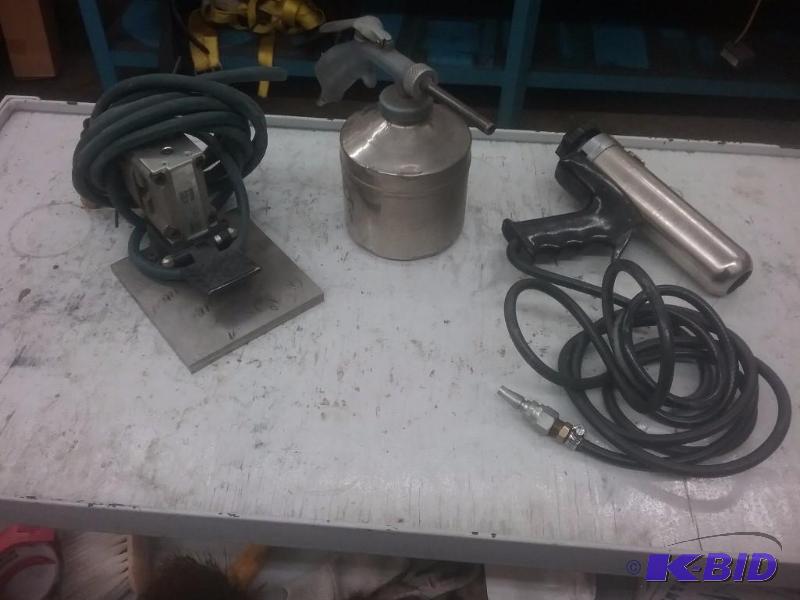 lot 787 image: Speedaire model 6X367 foot pedal 0-150 psi, S...