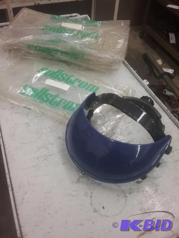 lot 800 image: Crew brand face shield adjustable head gear w...