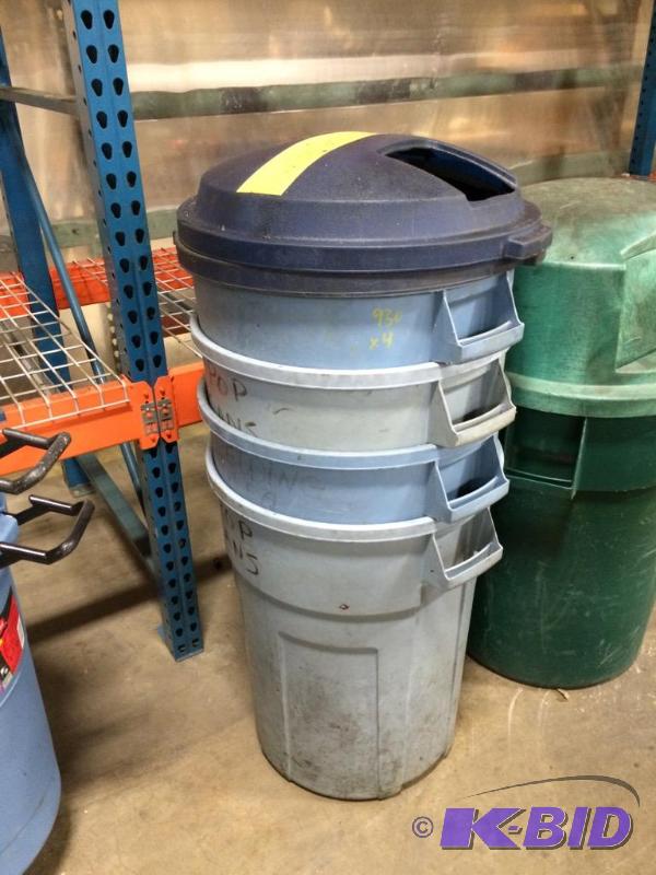lot 930 image: (4) Rubbermaid or Rubbermaid type trash cans ...