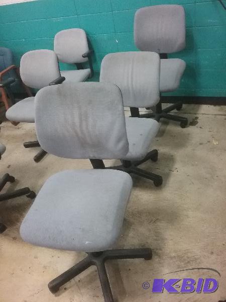 lot 119 image: (3) swivel chairs....