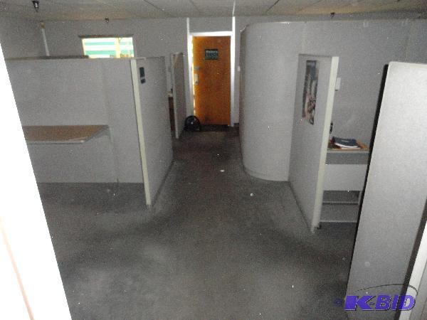 lot 146 image: (4) Cubical sections with overheads and file ...