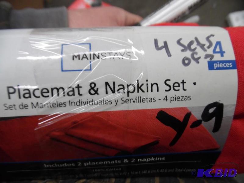 Napikins and Placemats