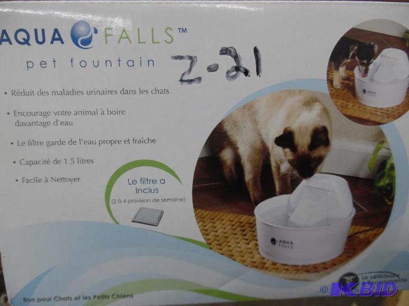 Pet water fountain