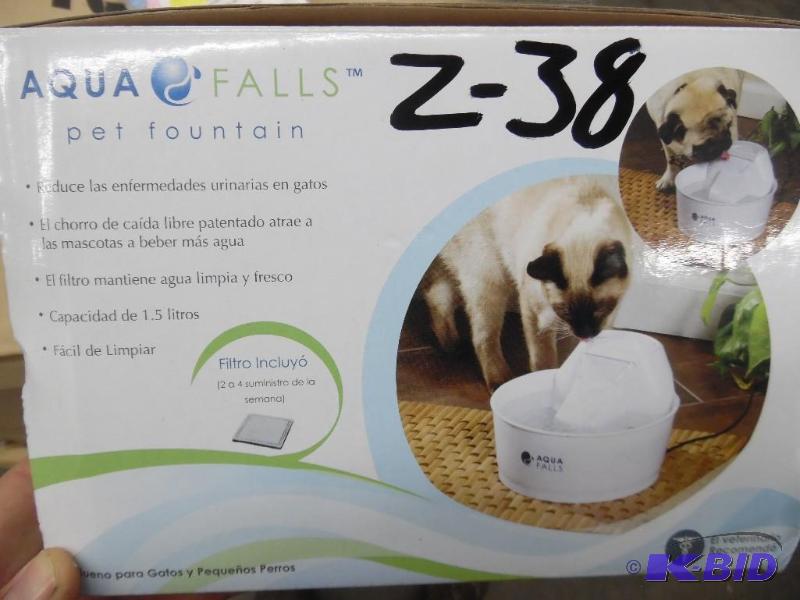 Pet water fountain