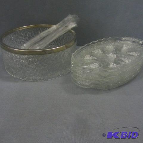lot 31 image: Salad Bowl, Luncheon Plates