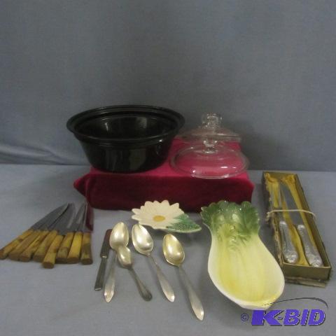 lot 59 image: Celery Dish, Steak Knives, Carving Set