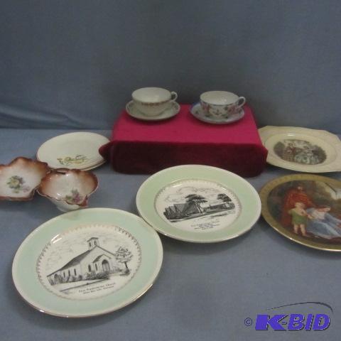 lot 61 image: Church & Souvenir Plates