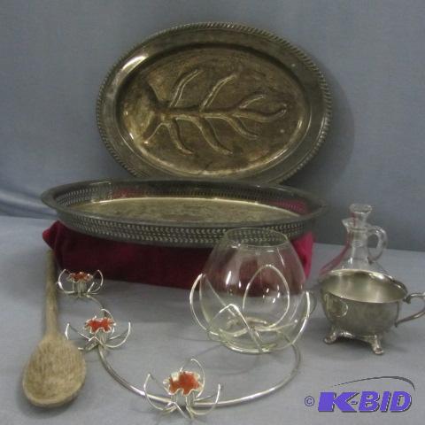 lot 63 image: Silver-Plate Serving Pieces