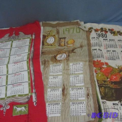 lot 86 image: Vintage Calendar Towels