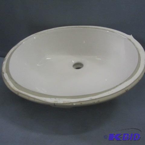 lot 97 image: Porcelain Sink