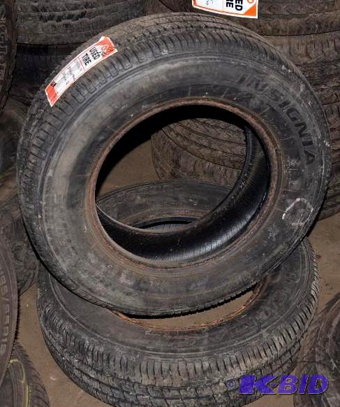lot 14 image: 2 Bridgestone Insignia 1957014 Tires. &nbs...
