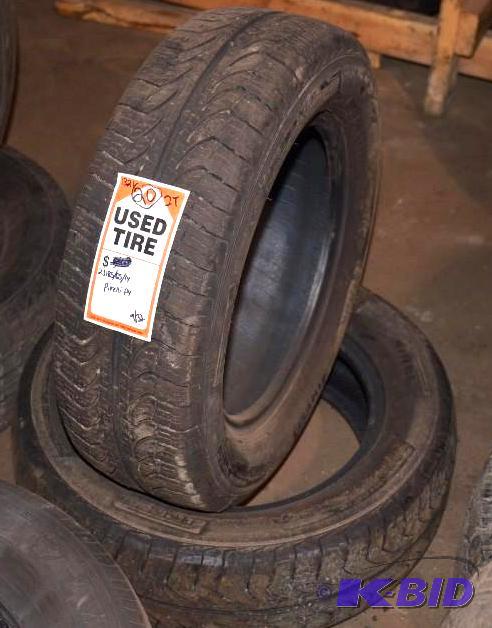 lot 20 image: 2 BPirelli&nbspP4 &nbsp1856514 Tires...