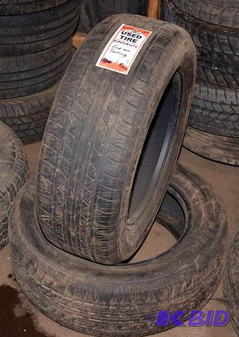 lot 23 image: 2 Fusion Touring 2056015 Tires 832. Bidder...