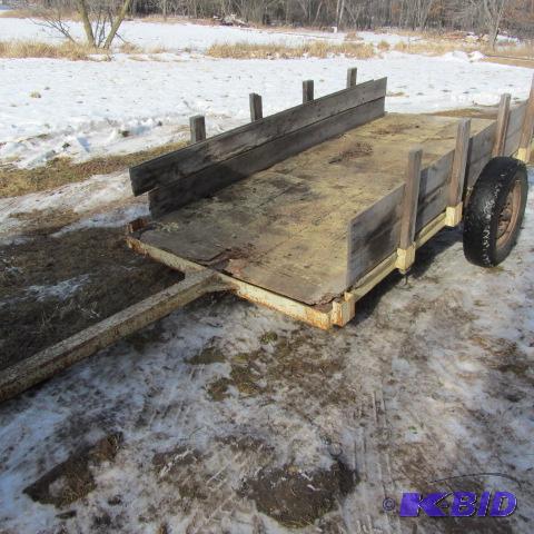 lot 101 image: Farm Utility Trailer