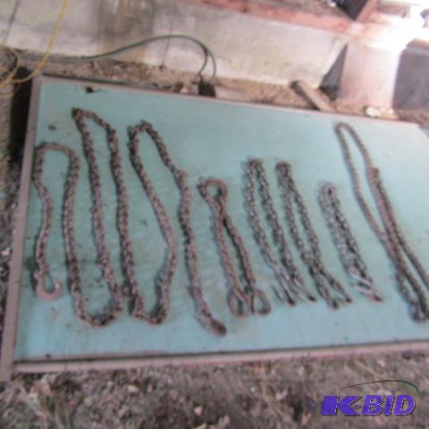 lot 105 image: Log Chains