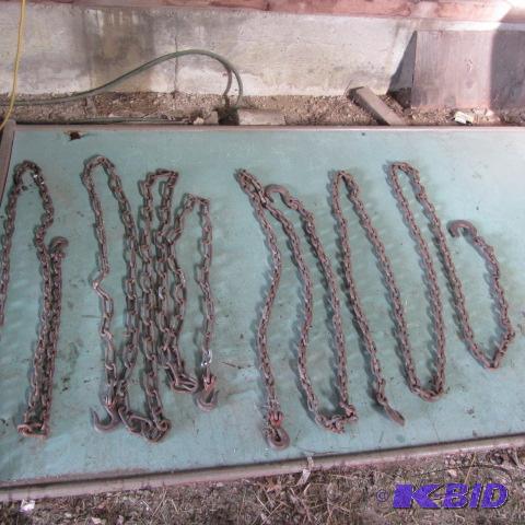 lot 106 image: Log Chains
