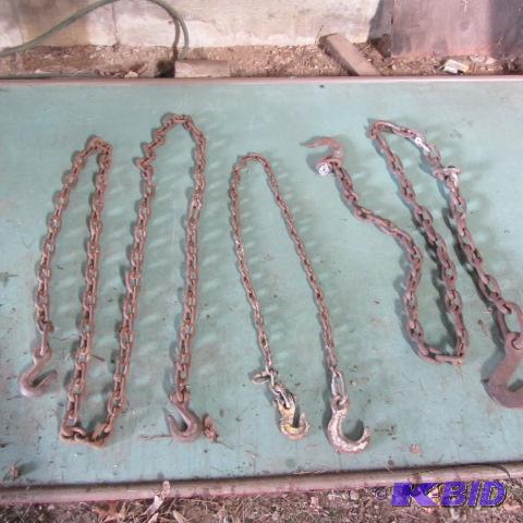 lot 107 image: Log Chains