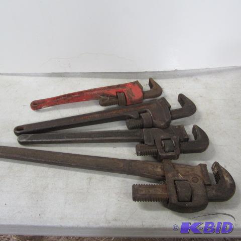 lot 12 image: Pipe Wrenches