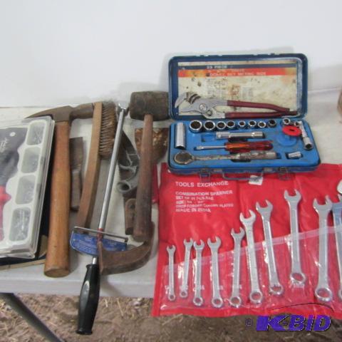 lot 13 image: Combo Wrenches, Sockets