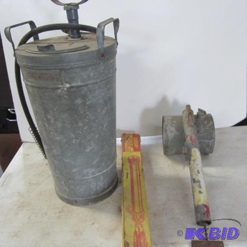 lot 140 image: Vintage Sprayers & Extinguisher