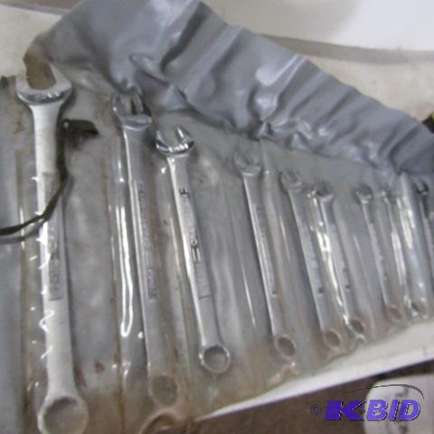 lot 16 image: Craftsman Combo Wrenches