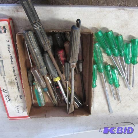lot 178 image: Screwdrivers