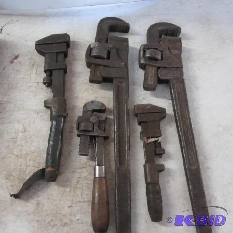 lot 194 image: Trimo Pipe & Monkey Wrenches