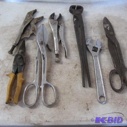 lot 195 image: Tin Snips, Vise Grips