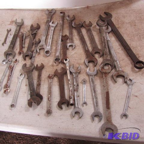 lot 239 image: Combo Wrenches, USA Made