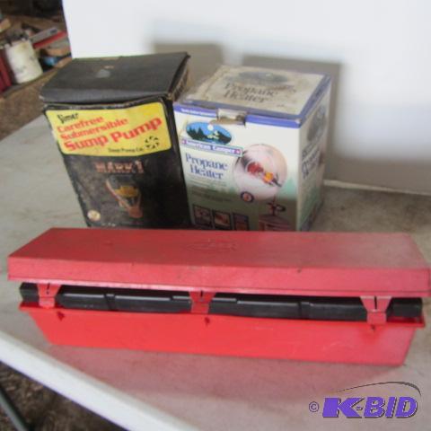 lot 245 image: Safety Triangles, Heater