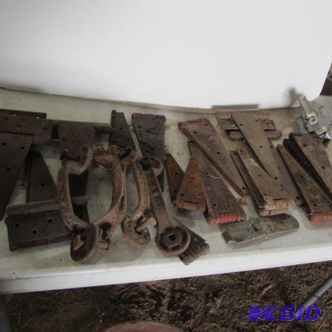 lot 253 image: Vintage Strap Hinges, Door Handles