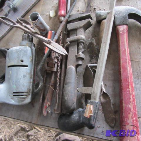 lot 261 image: Tool Box & Tools