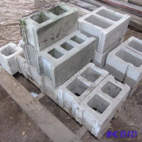 lot 269 image: Cement Blocks