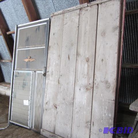 lot 270 image: Storm Door, Wood Panels