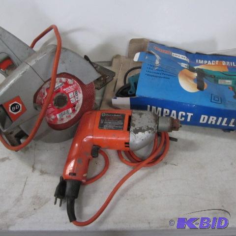 lot 32 image: B&D and King Power Tools