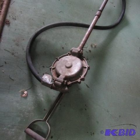 lot 41 image: Fuel Tank Pump