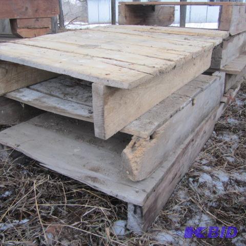 lot 56 image: Heavy Duty Pallets