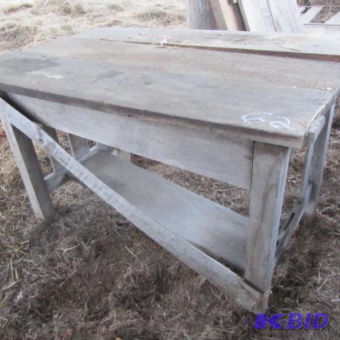 lot 62 image: Primitive Table