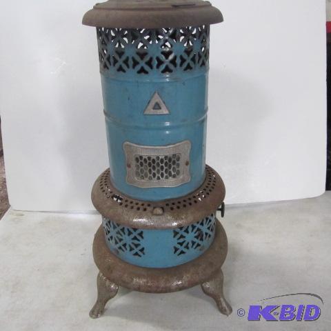 lot 7 image: Vintage Perfection Heater