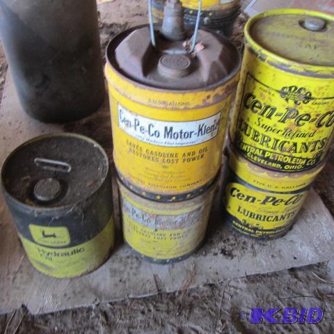 lot 74 image: Cen-Pe-Co & John Deere Cans