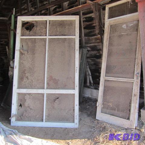 lot 77 image: Vintage Screen Doors