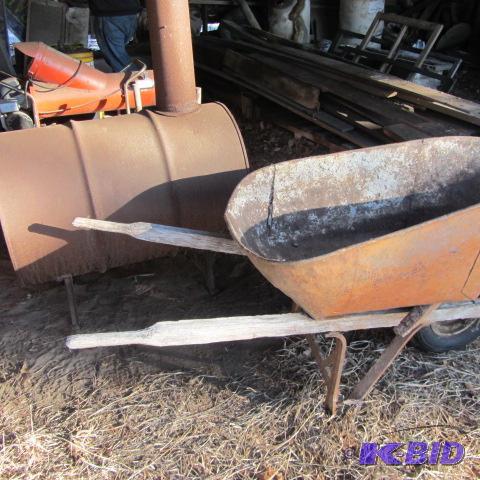lot 81 image: Wheelbarrow, Barrel Stove