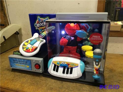 lot 2026 image: Rare NEW IN BOX Sesame Street LETS ROCK ELMO Retail Display