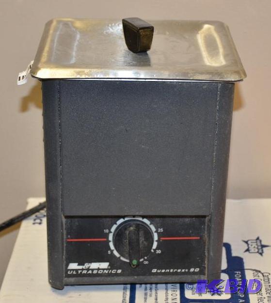lot 16 image: L & R TransistorUltrasonic Quantrex 90 c...