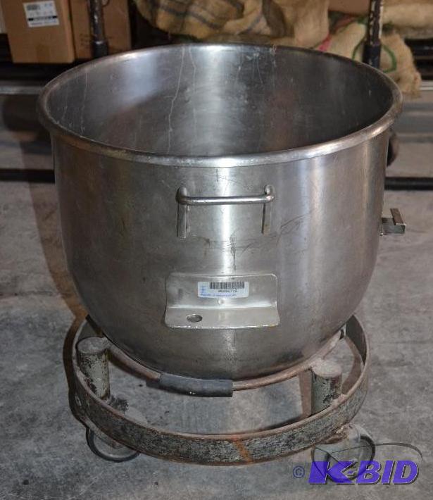 lot 3 image: One 60 qt stainless steel bowl for Blakelee c...